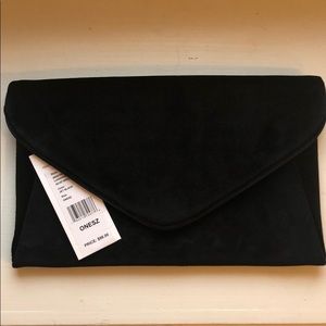 Vineyard Vines black velvet clutch. NWT